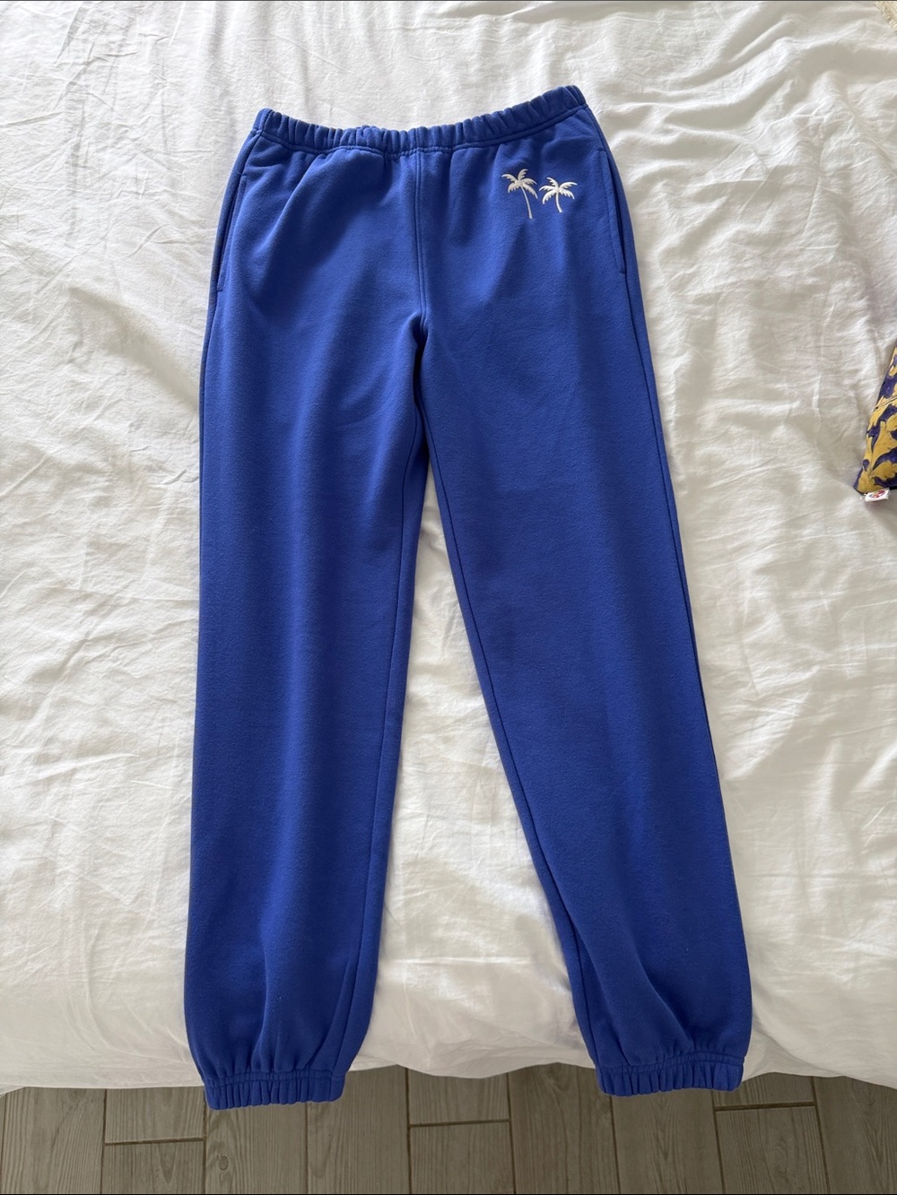 Wildfox Beach Club Matching Sweatshirt & Joggers Set NWT - Picture 4 of 7